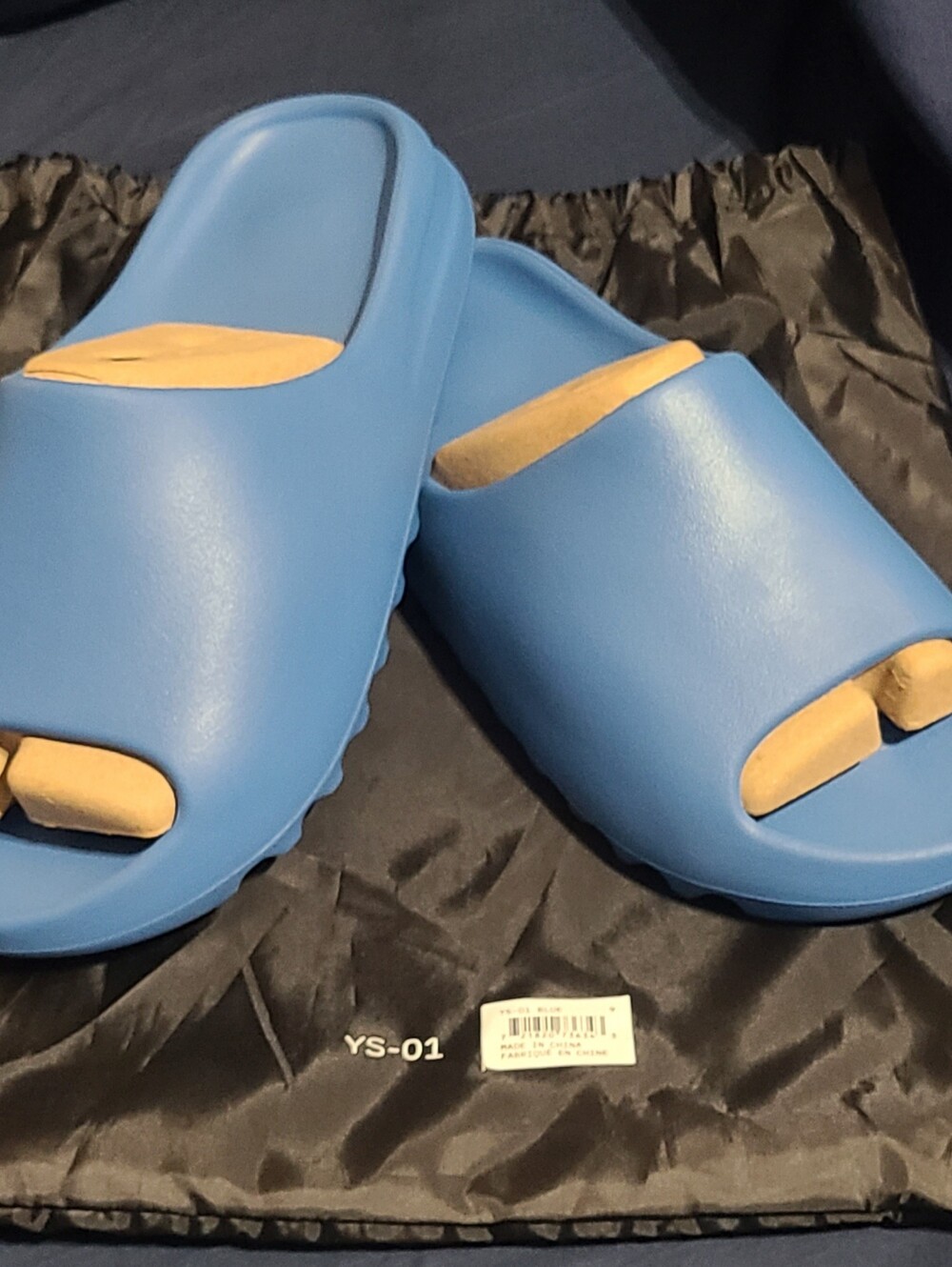 Yeezy YS-01 Slides "Azure Blue", New In Bag! Mens 9 & 10/Womens 10 & 11